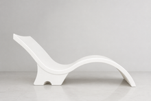 Load image into Gallery viewer, Vero deep sun lounger
